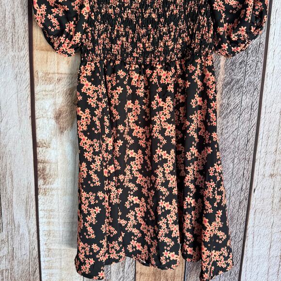 Resa Dress Blake Mini in Daisy Floral Puff Sleeve Smocked Cottagecore Small Chic - Picture 4 of 8